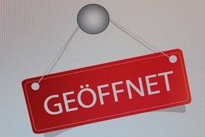 Schild geöffnet